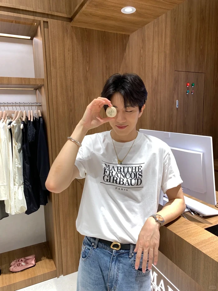 ÁO PHÔNG MARITHÉ CHÍNH HÃNG - MARITHÉ+FRANҪOIS GIRBAUD - W CLASSIC LOGO TEE - Ảnh 8