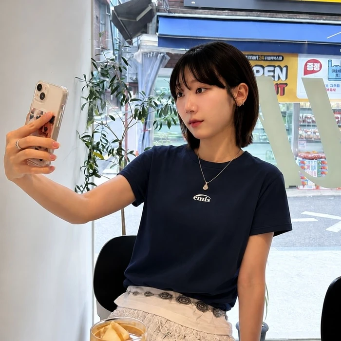 ÁO PHÔNG EMIS LOGO NHỎ CHÍNH HÃNG - Women T-Shirt Logo Center - Ảnh 1